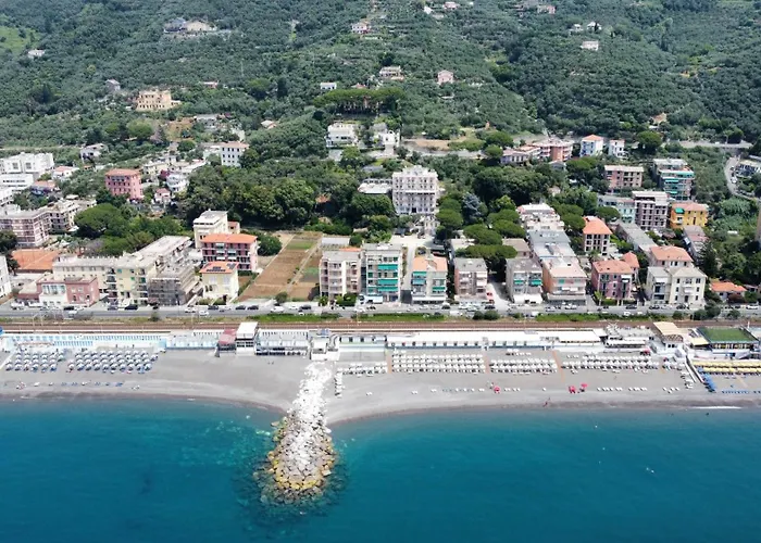 Mediterraneo Hotel Cavi di Lavagna