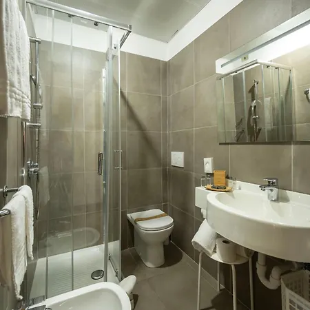 Hotel Mediterraneo Cavi di Lavagna