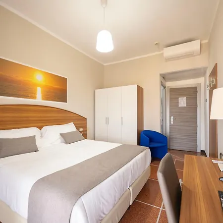 Hotel Mediterraneo 3*