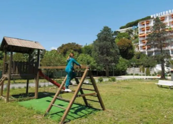 Hotell Mediterraneo 3*