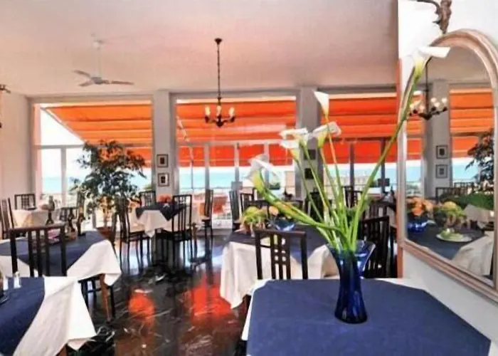 Mediterraneo Hotel Cavi di Lavagna